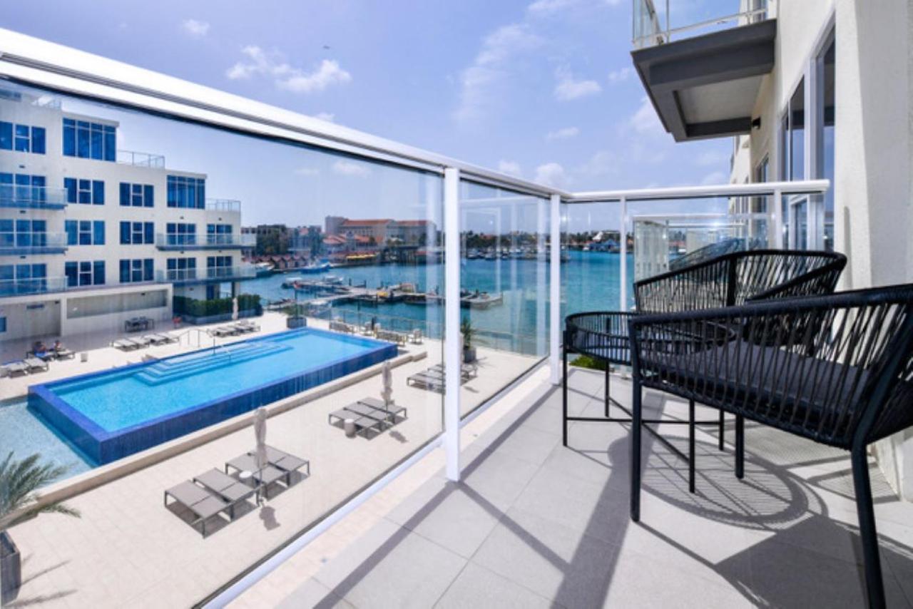 Stylish Luxury Condo, Central Location, Ocean View, Pool, Gym اورانجستاد المظهر الخارجي الصورة