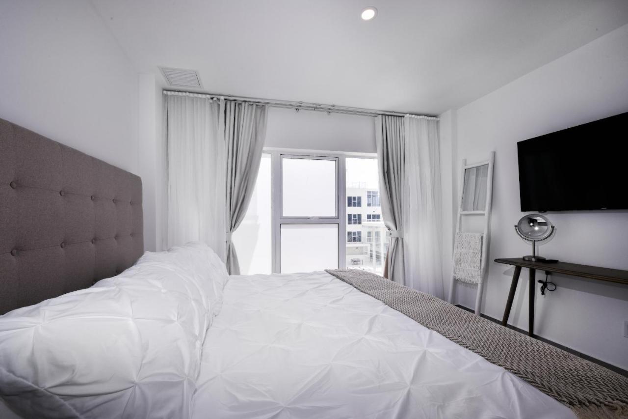 Stylish Luxury Condo, Central Location, Ocean View, Pool, Gym اورانجستاد المظهر الخارجي الصورة