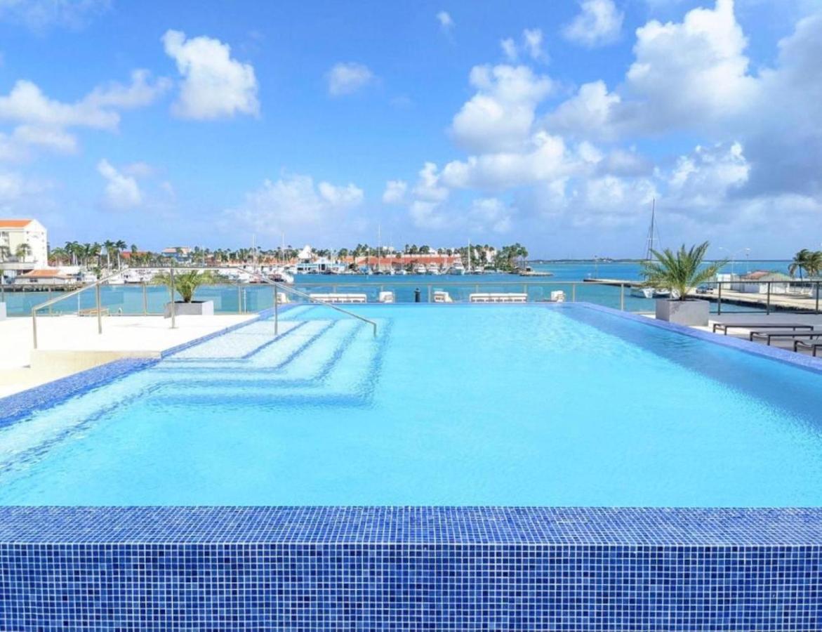 Stylish Luxury Condo, Central Location, Ocean View, Pool, Gym اورانجستاد المظهر الخارجي الصورة