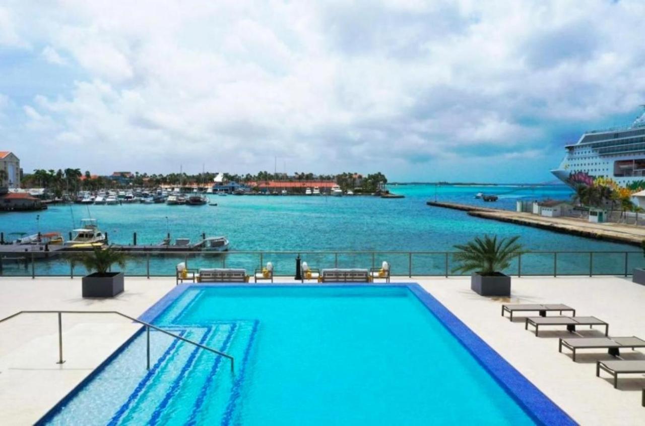 Stylish Luxury Condo, Central Location, Ocean View, Pool, Gym اورانجستاد المظهر الخارجي الصورة